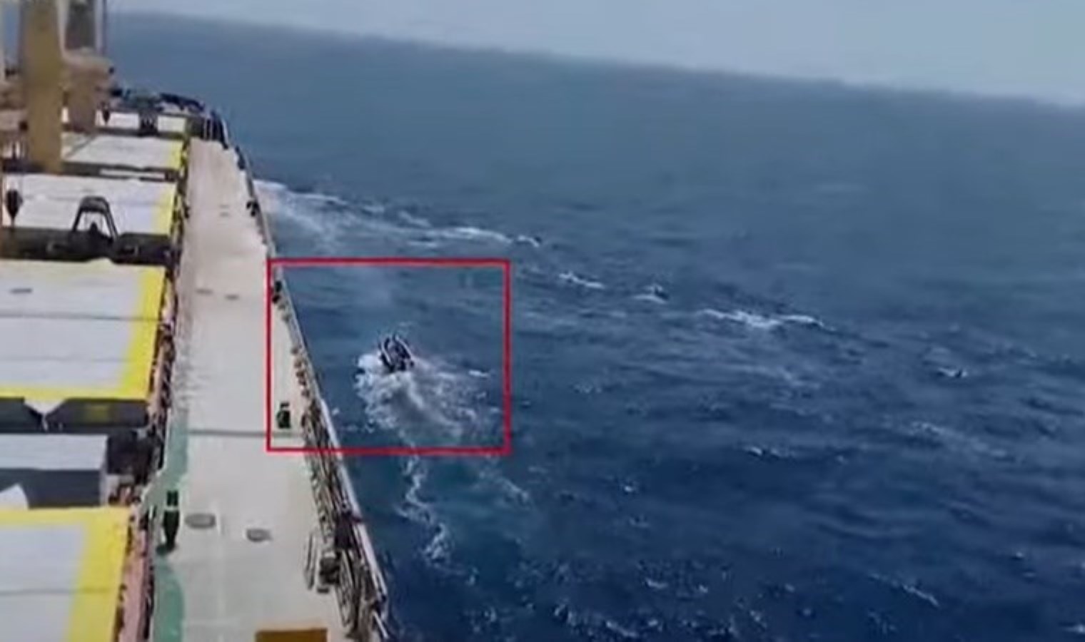 Gemi ve mürettebatı 5 milyon dolar fidye karşılığı hür bıraktılar