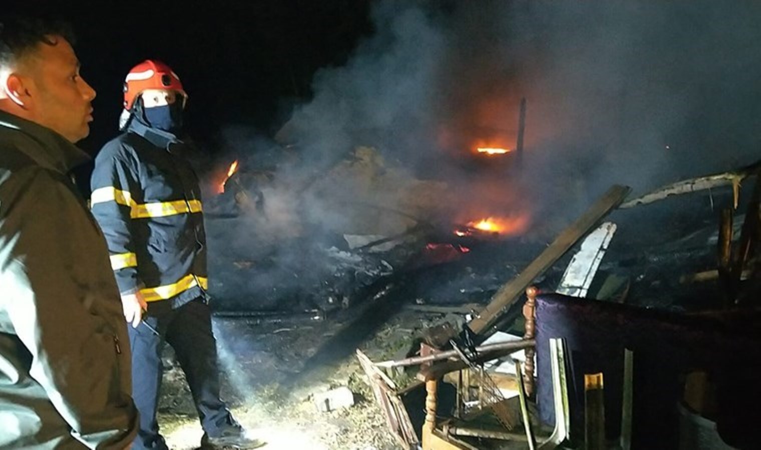 Gölcük’te ahırda yangın paniği: 5 büyükbaş öldü