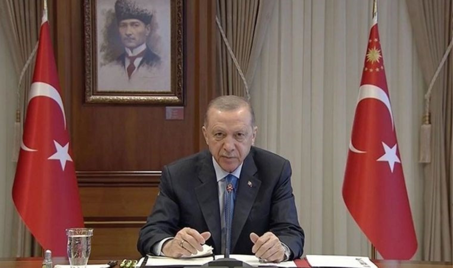 Hükümetin takım tasarrufu lafta kaldı