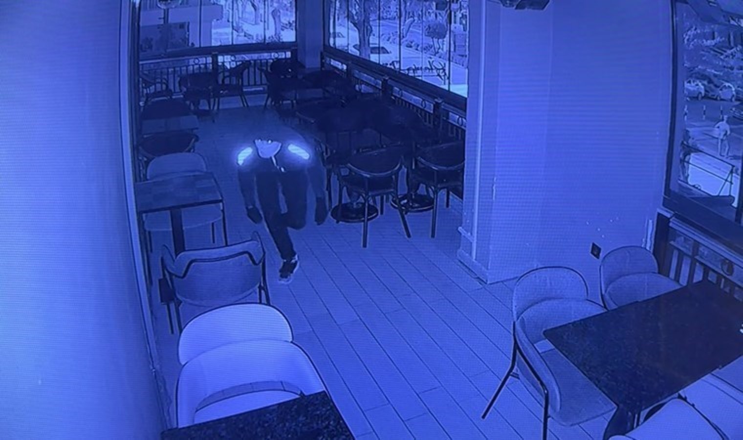 İki gün üst üste tıpkı kafeyi soydular!