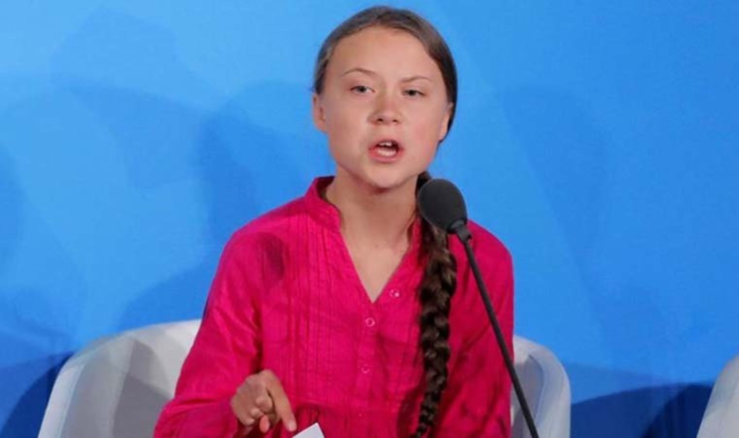İklim aktivisti Greta Thunberg, Hollanda’da iki sefer gözaltına alındı