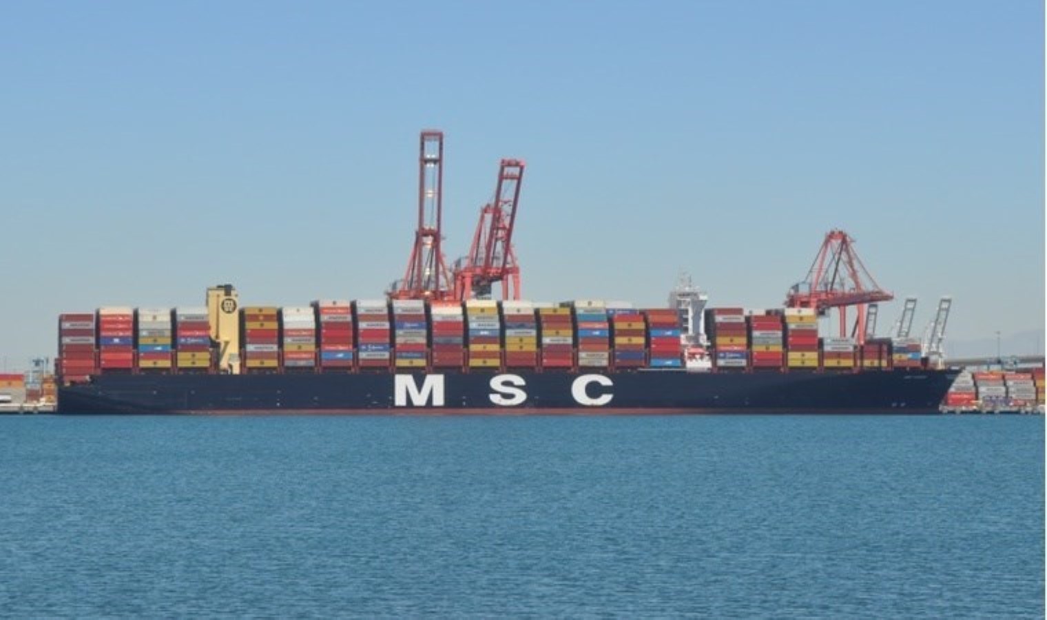 İran-İsrail tansiyonu tırmanıyor: Hürmüz Boğazı’nda yük gemisine baskın!