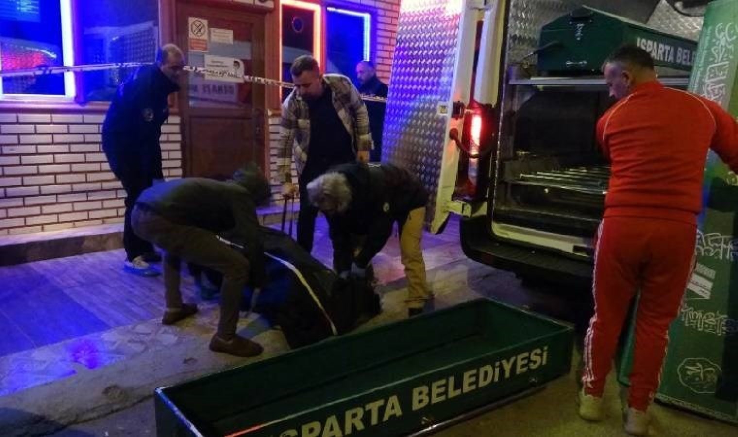 Isparta’da gece kulübünde silahlı arbede: 1 kişi hayatını kaybetti!