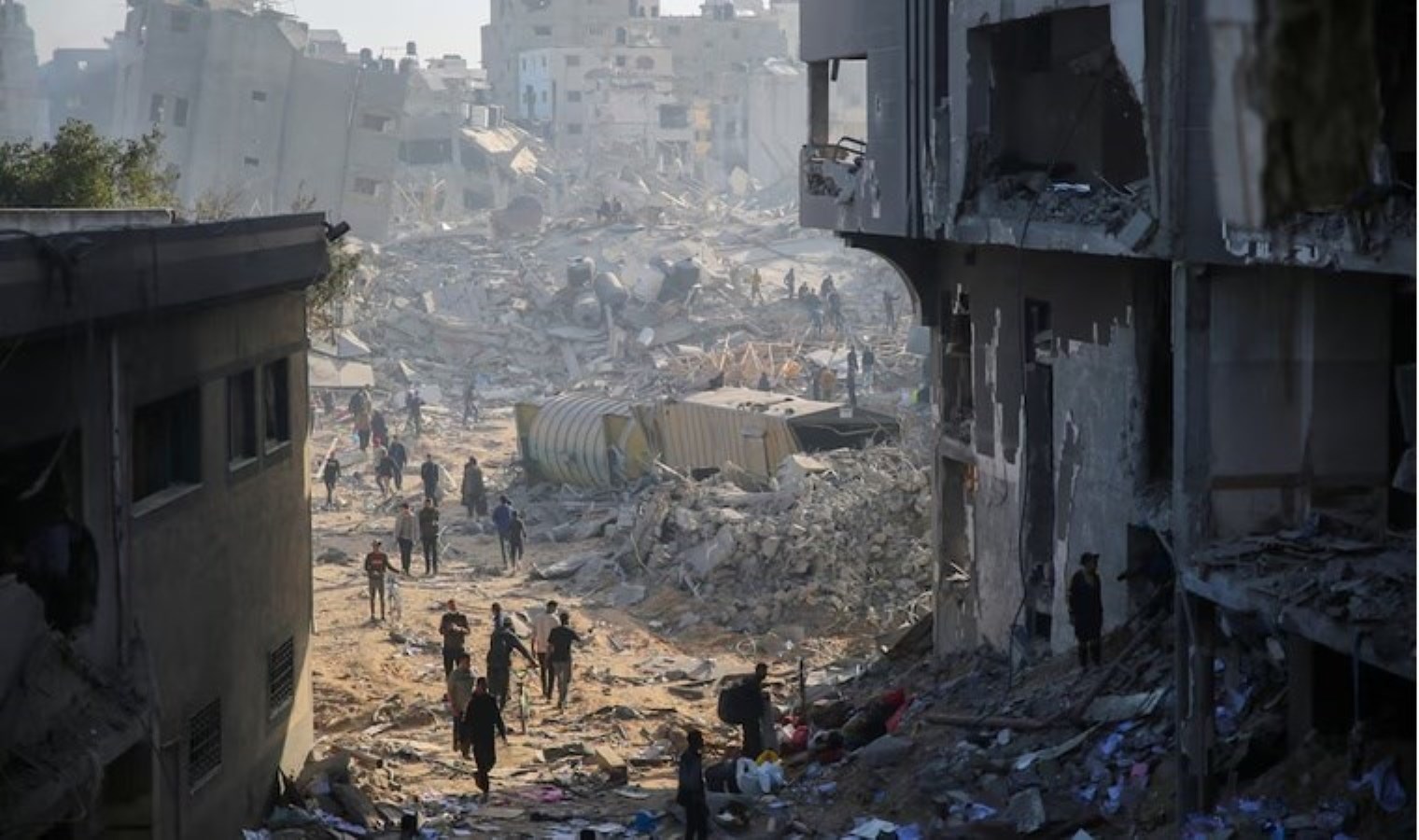 İsrail, yardım konvoyunu maksat aldı: Batı asıllı çalışanlar öldü