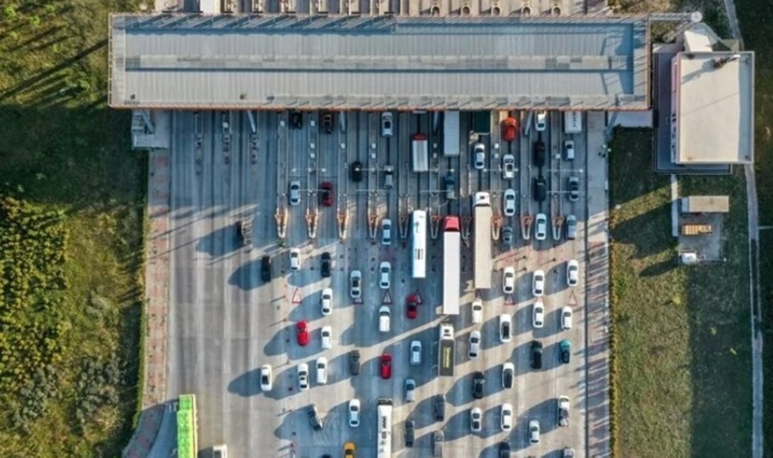İstanbul-İzmir Otoyolu’nda bayram tatili hareketliliği yaşanıyor