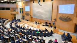İsveç’ten yeni karar: Cinsiyet değişikliği yaşı 16’ya indirildi