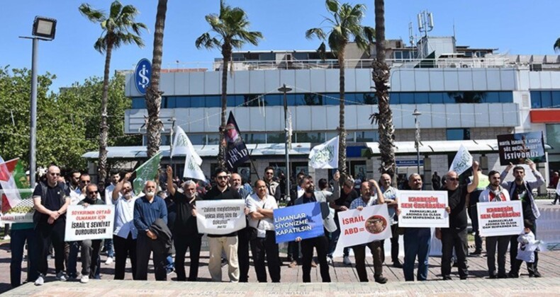 İzmir’de ‘İsrail’ protestosu: ‘Çocuklar ölüyor devletler uyuyor’