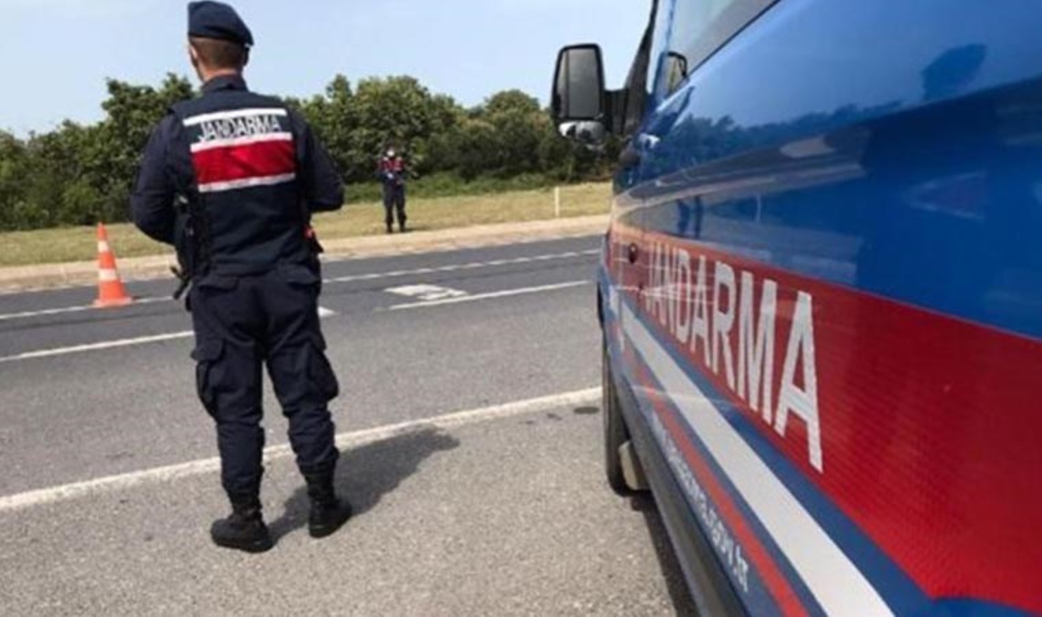 Kenevir sularken suçüstü yakalandılar