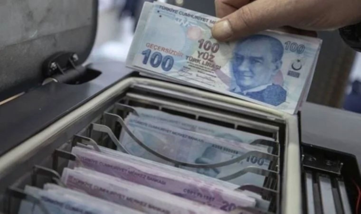 KKM’de düşüş suratında yavaşlama sürdü