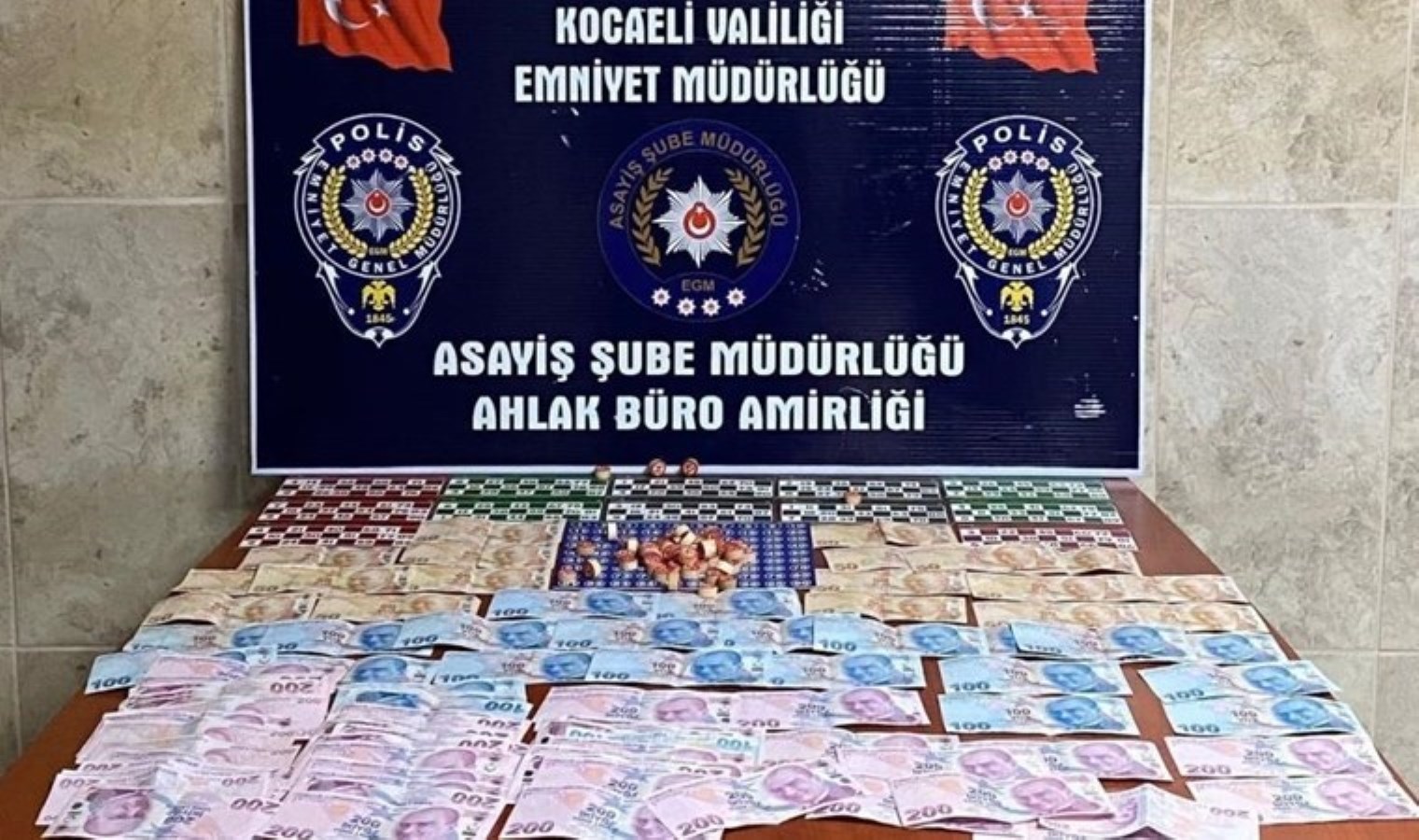 Kumar oynayan 160 bireye 1 milyon 28 bin TL ceza