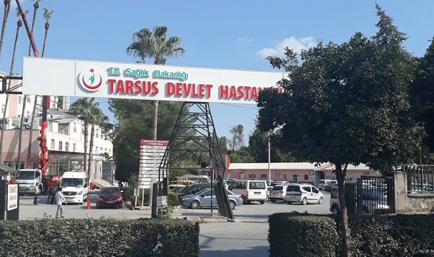 Mersin’de hastanede yırtıcı cinayet: Annesini katletti!