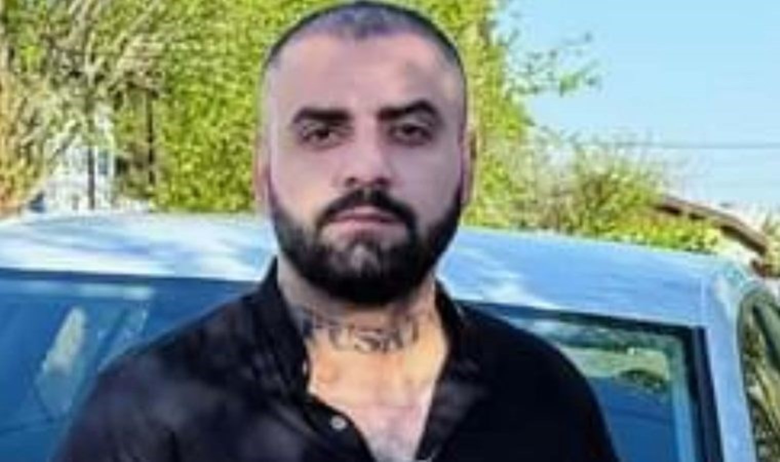 Meskenine girerken silahla saldırdılar: Hayatını yitirdi