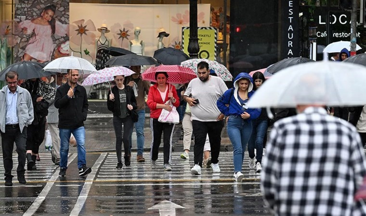 Meteoroloji açıkladı: 22 Nisan 2024 hava durumu raporu… Bugün hava nasıl olacak?