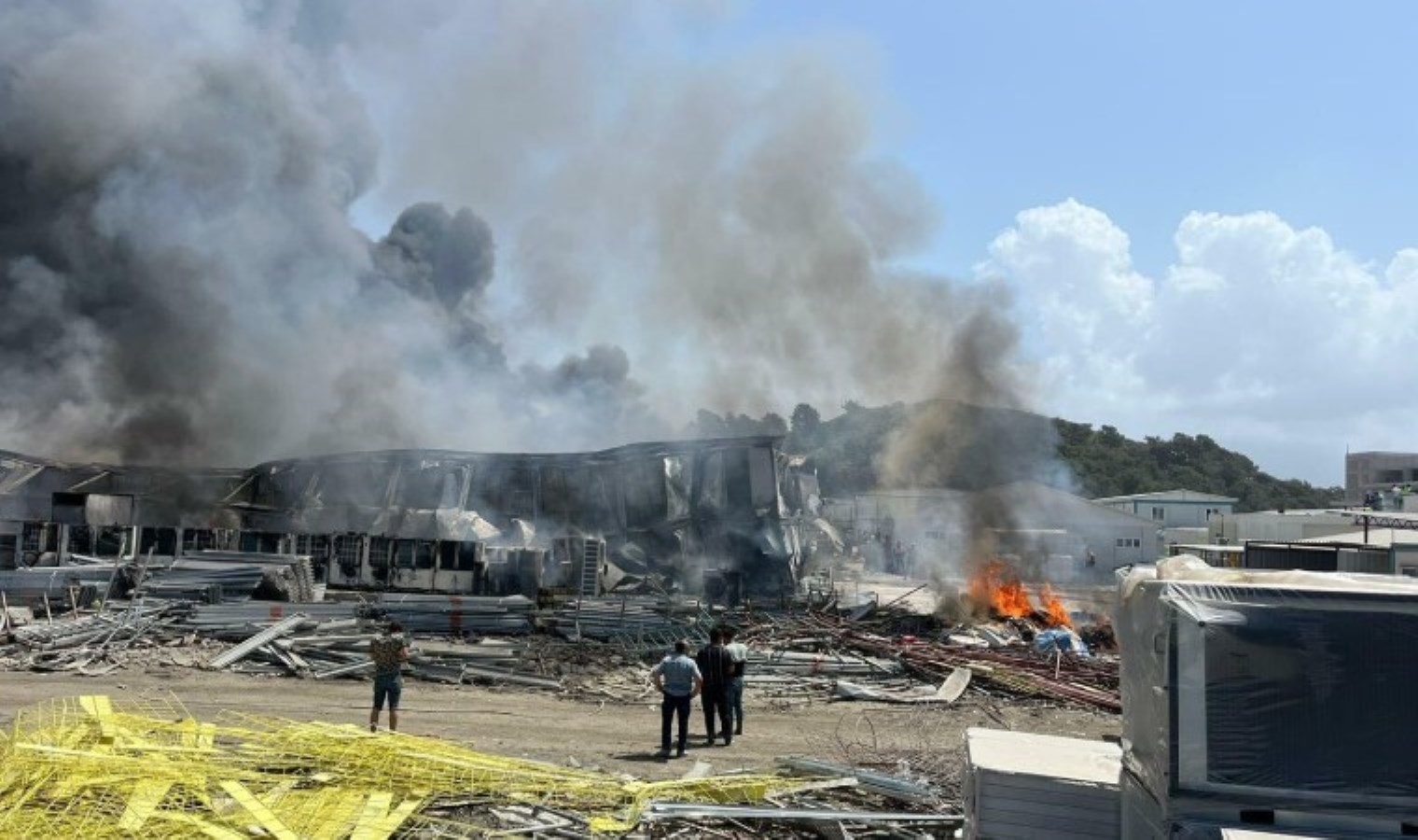 Muğla’da emekçilerin kaldığı konteynerde yangın!