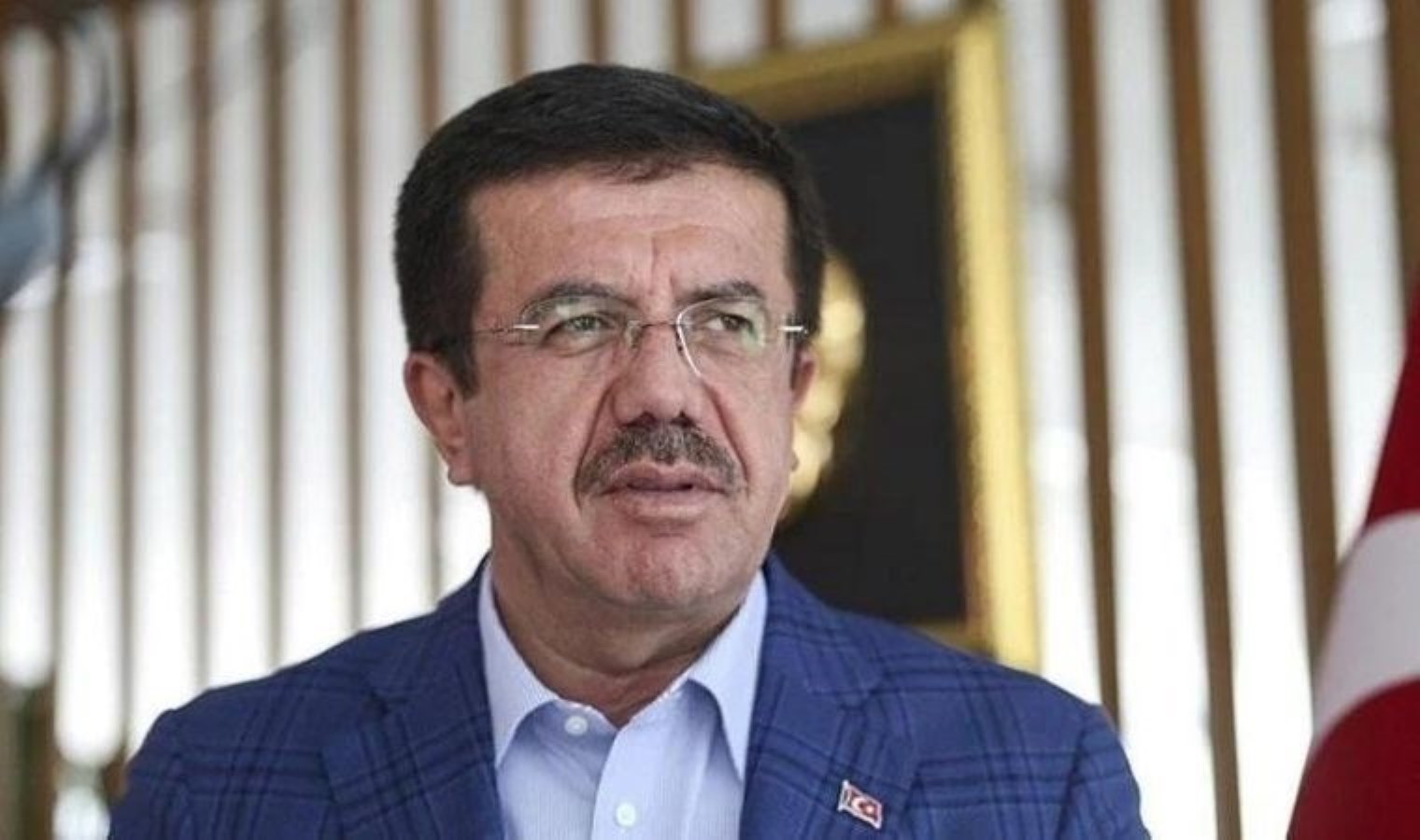 Nihat Zeybekci’den Yeni Şafak muharririne karşılık: ‘Gerzek dediğin kadar gerzeksin’