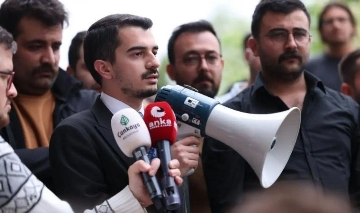 ODTÜ’lü öğrencilerin aksiyonunda yeni gelişme: Çankaya Belediye Başkanı Hüseyin Can Güner rektörle görüştü