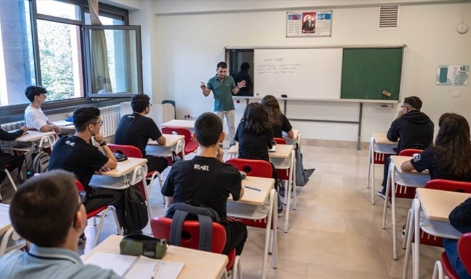 Öğretmen atamalarında belirsizlik sürüyor