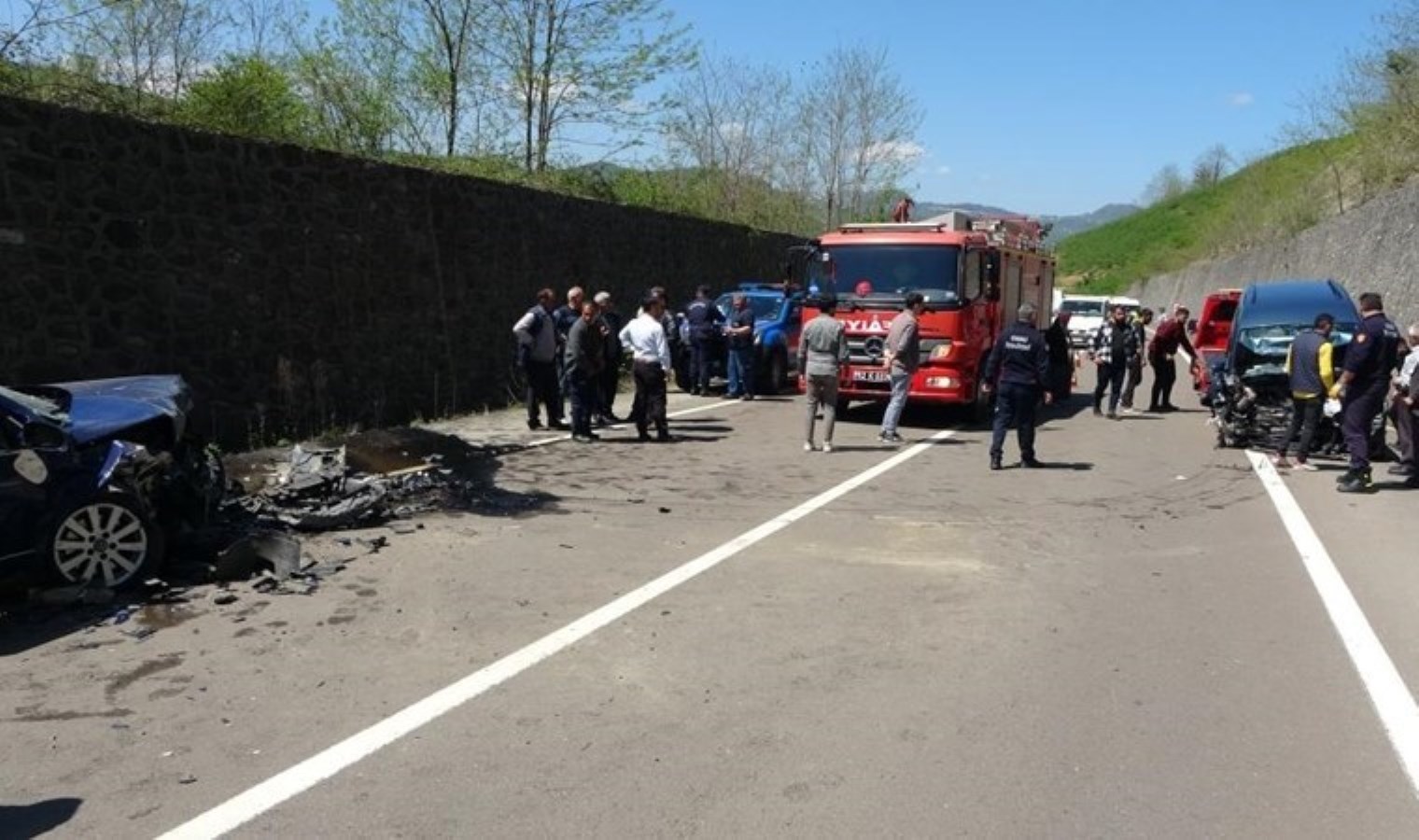 Ordu’da cenaze yolunda feci kaza… Yaralılar var!