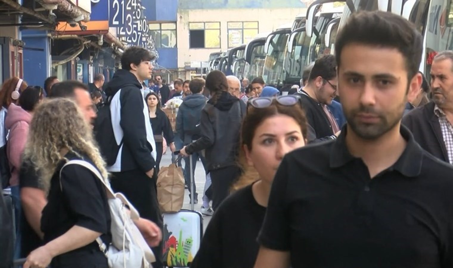 Otogarda bayram yoğunluğu