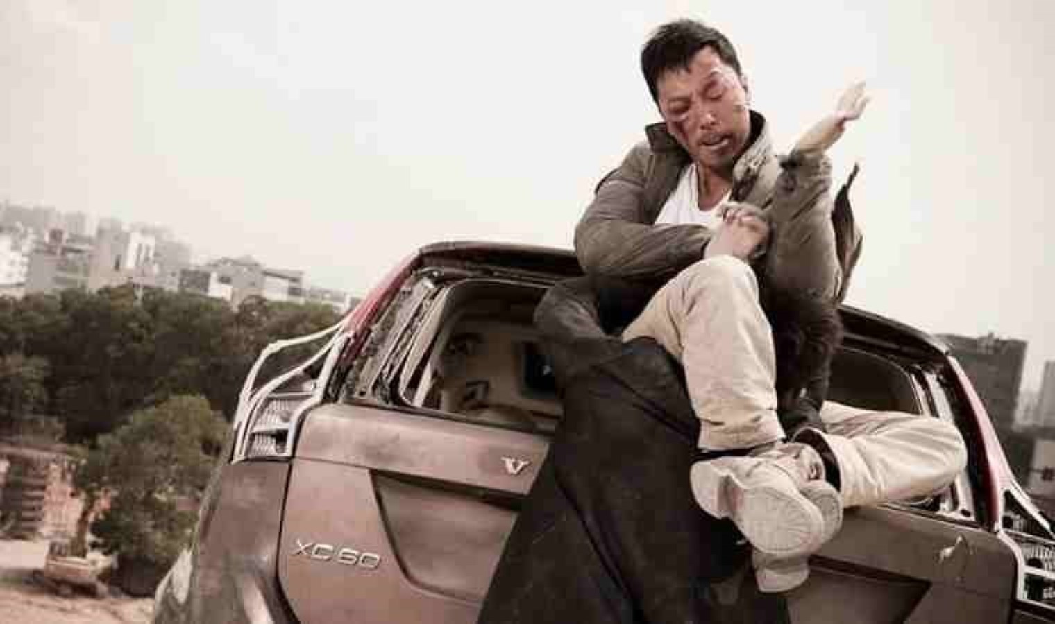 Özel Kimlik sinemasının konusu ne? Özel Kimlik sinemasının oyuncuları kim?