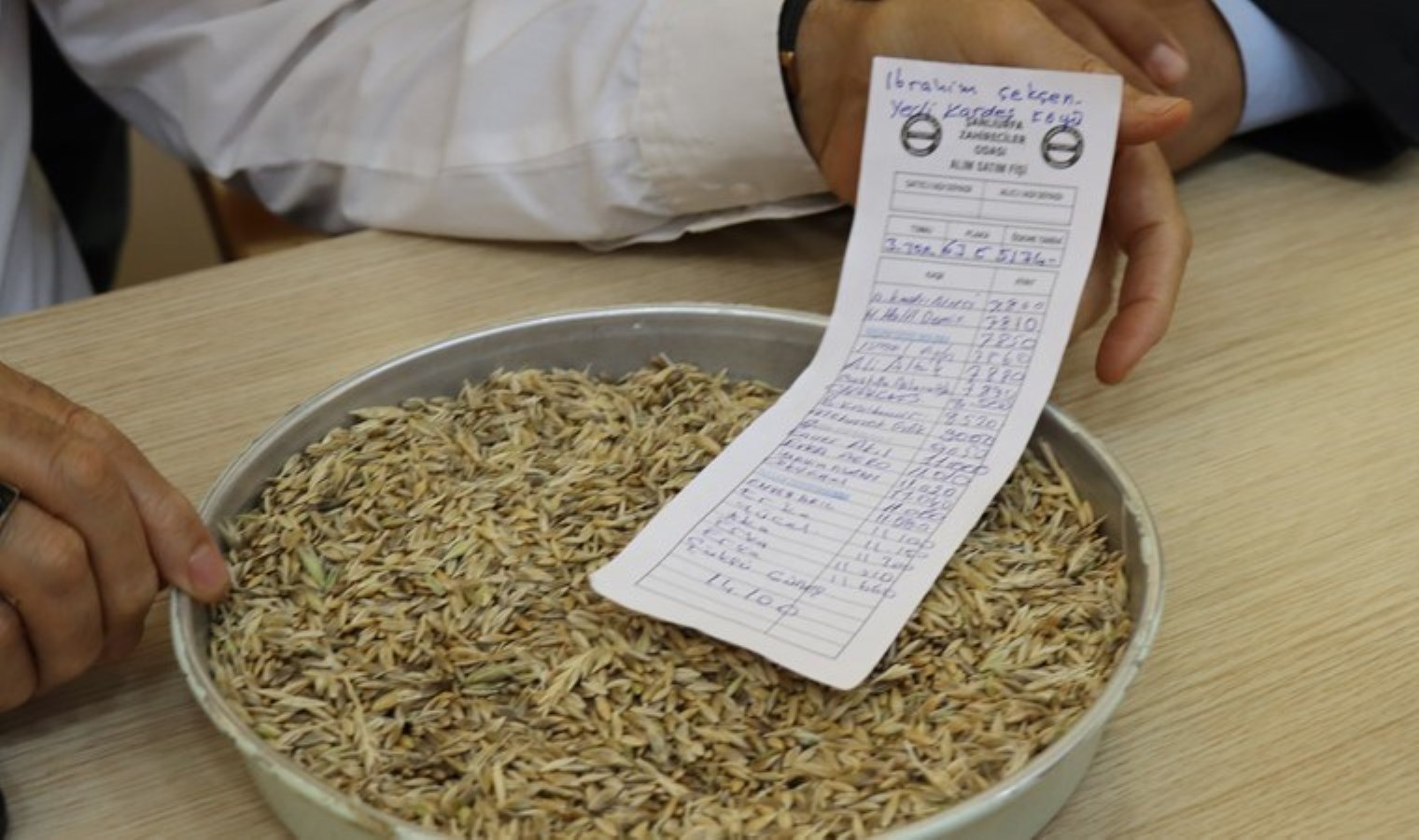 Şanlıurfa’da birinci hasat yapıldı: Kilosu 14 TL