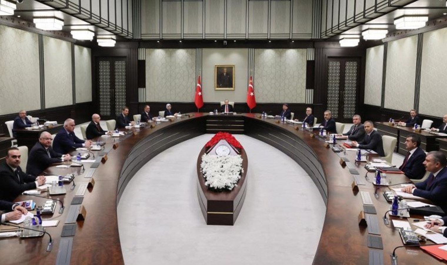 Seçimlerin akabinde birinci kabine toplantısı bugün: Gündemde hangi başlıklar var?