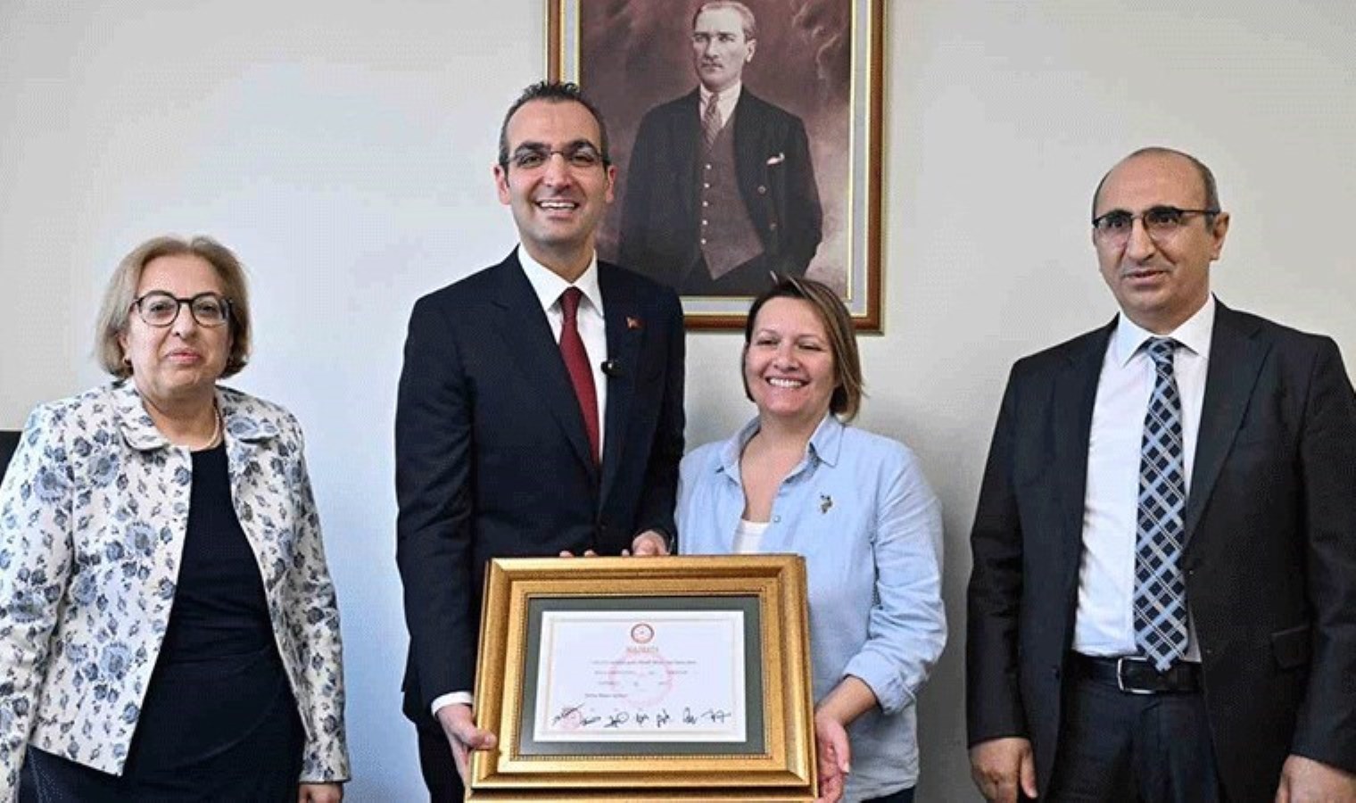 Şişli’nin yeni Belediye Başkanı Resul Emrah Şahan vazifesi teslim aldı