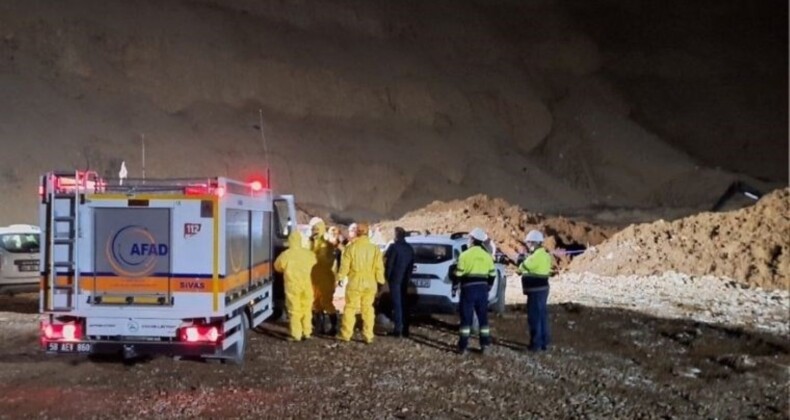 Son Dakika… Erzincan İliç’te göçük altında kalan 1 maden emekçisinin cansız vücuduna ulaşıldı.