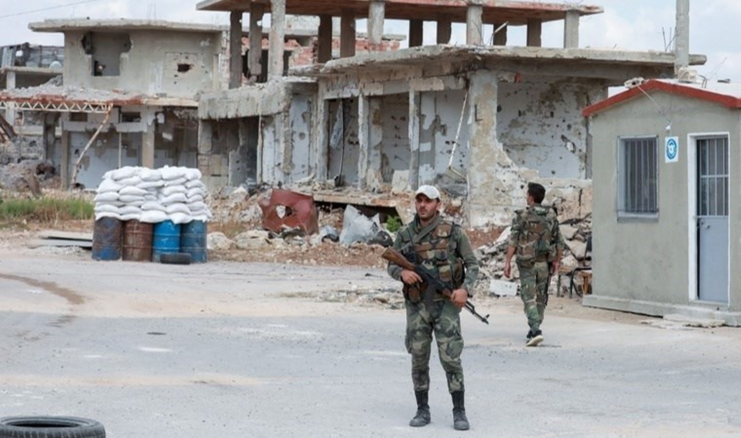 Suriye’de mahallî askeri kümeler çatıştı: Çok sayıda meyyit var