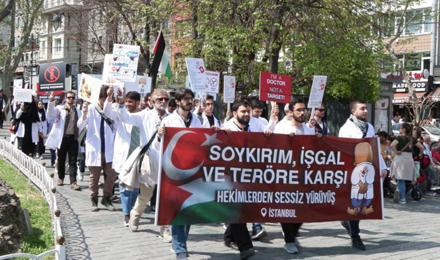 Tabiplerden Filistin’e dayanak için ‘Sessiz Yürüyüş’