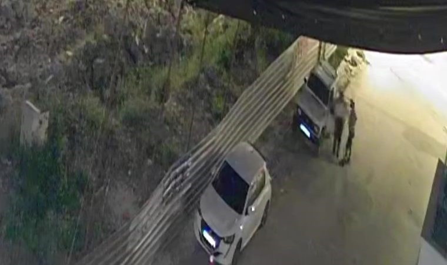 Taksi bulamayınca arabası çaldılar: Onunla da kaza yaptılar