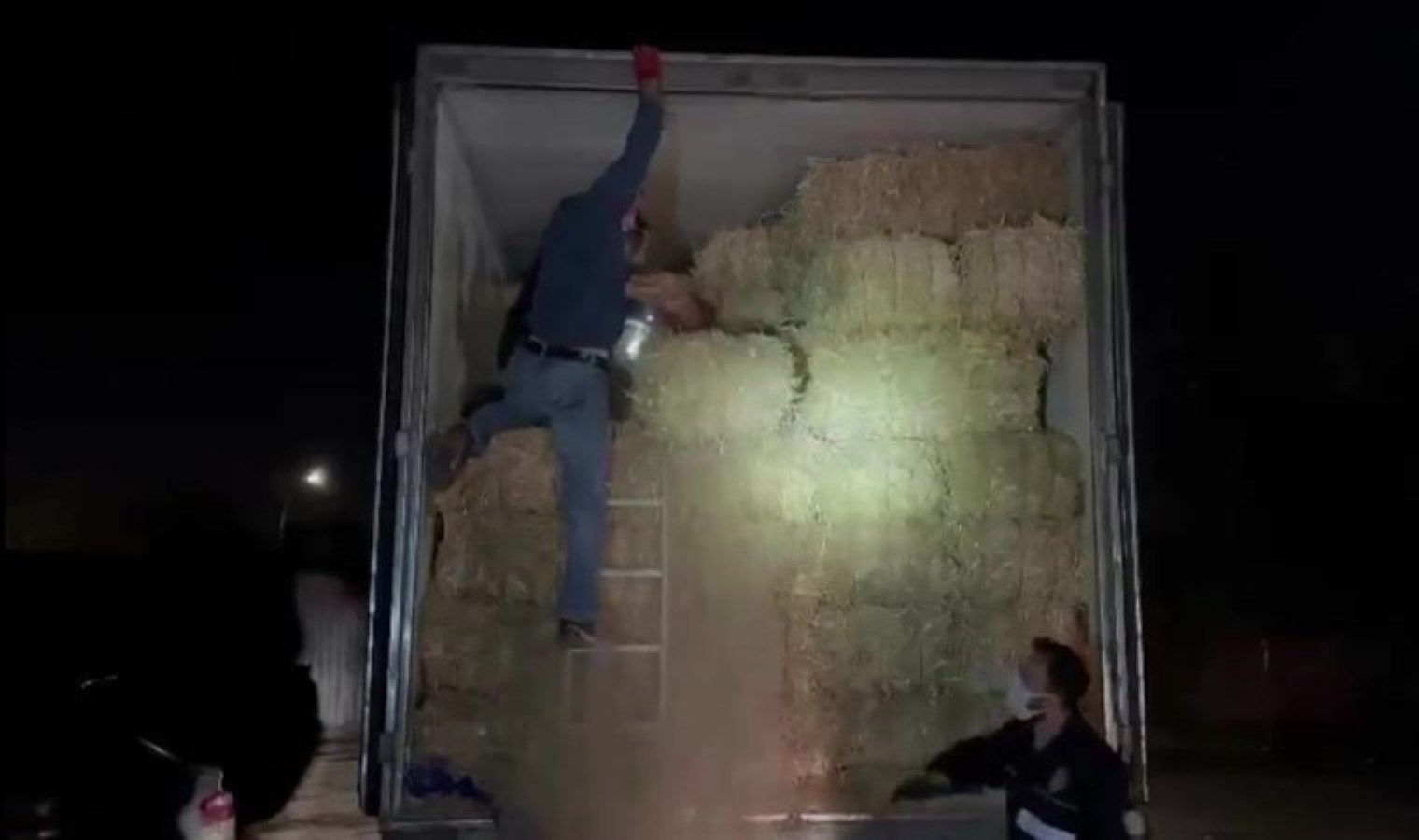 TIR’da 305 kilogram uyuşturucu ele geçirildi