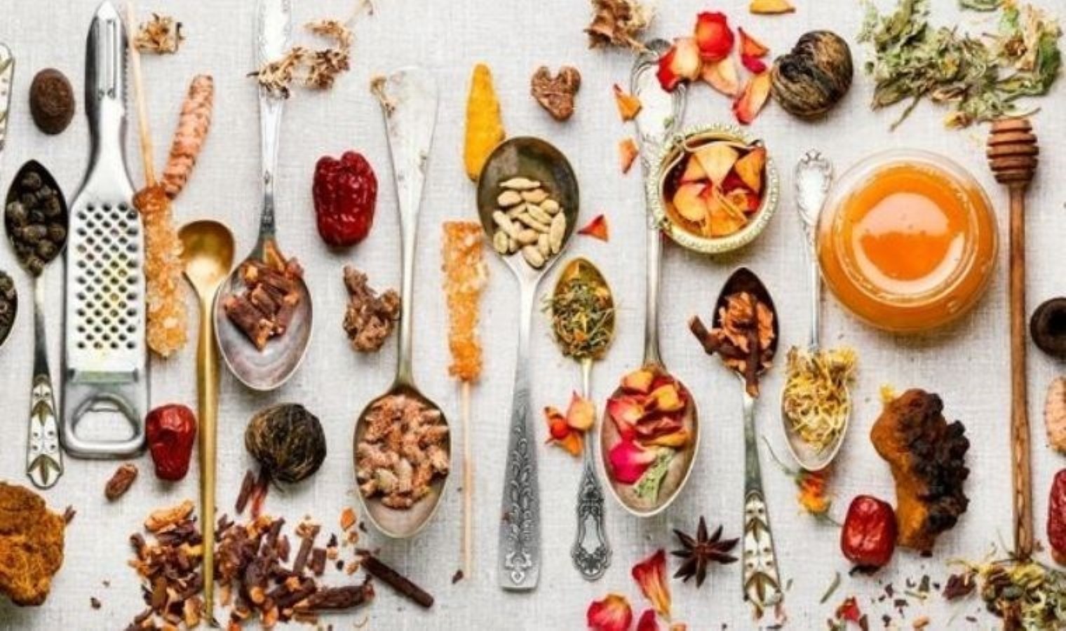 Tüm yorgunluğunuzu 5 dakikada alacak olan mucizevi karışım: Gün içinde halsiz hissetmeye son!