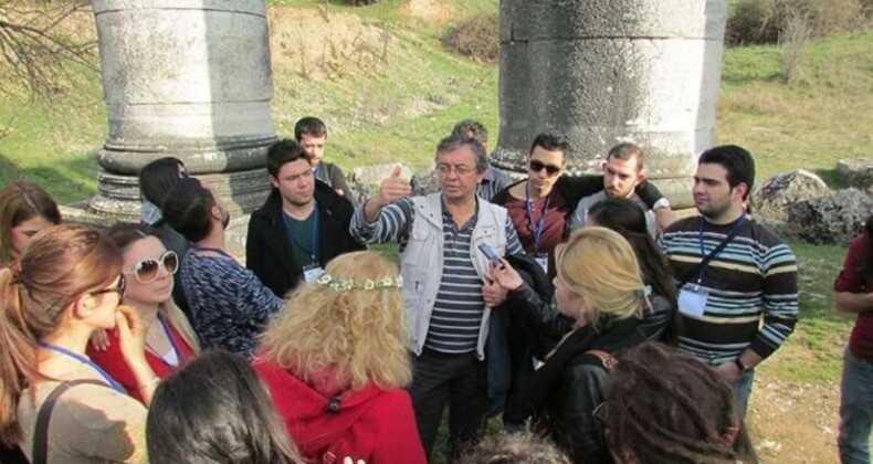 Turist rehberleri ve seyahat acentelerine ait kanun Resmi Gazete’de