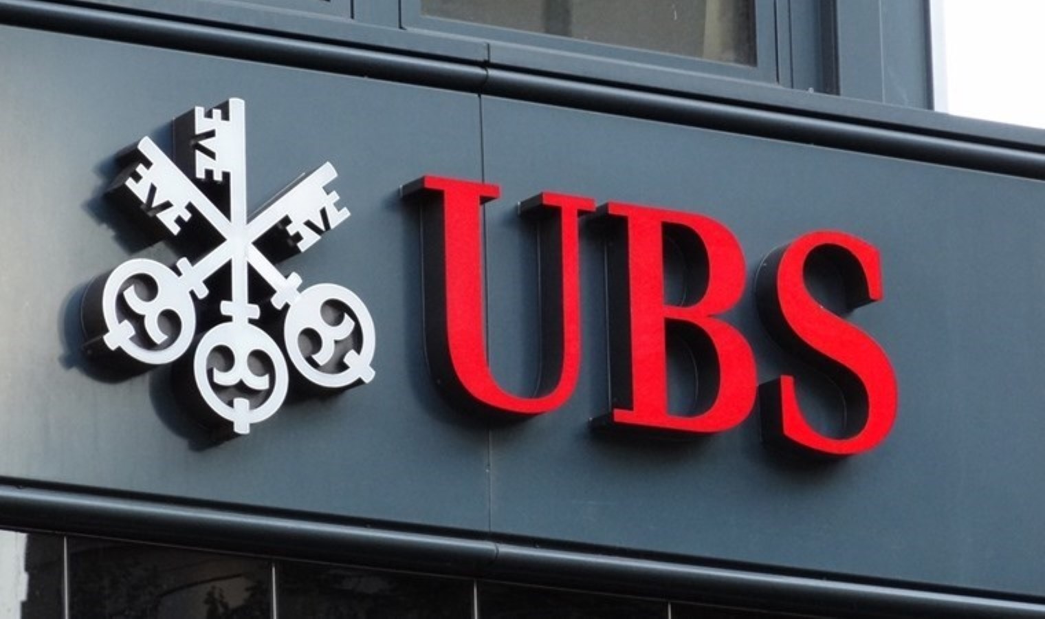 UBS’ten birtakım özel fonlarını kapatma kararı