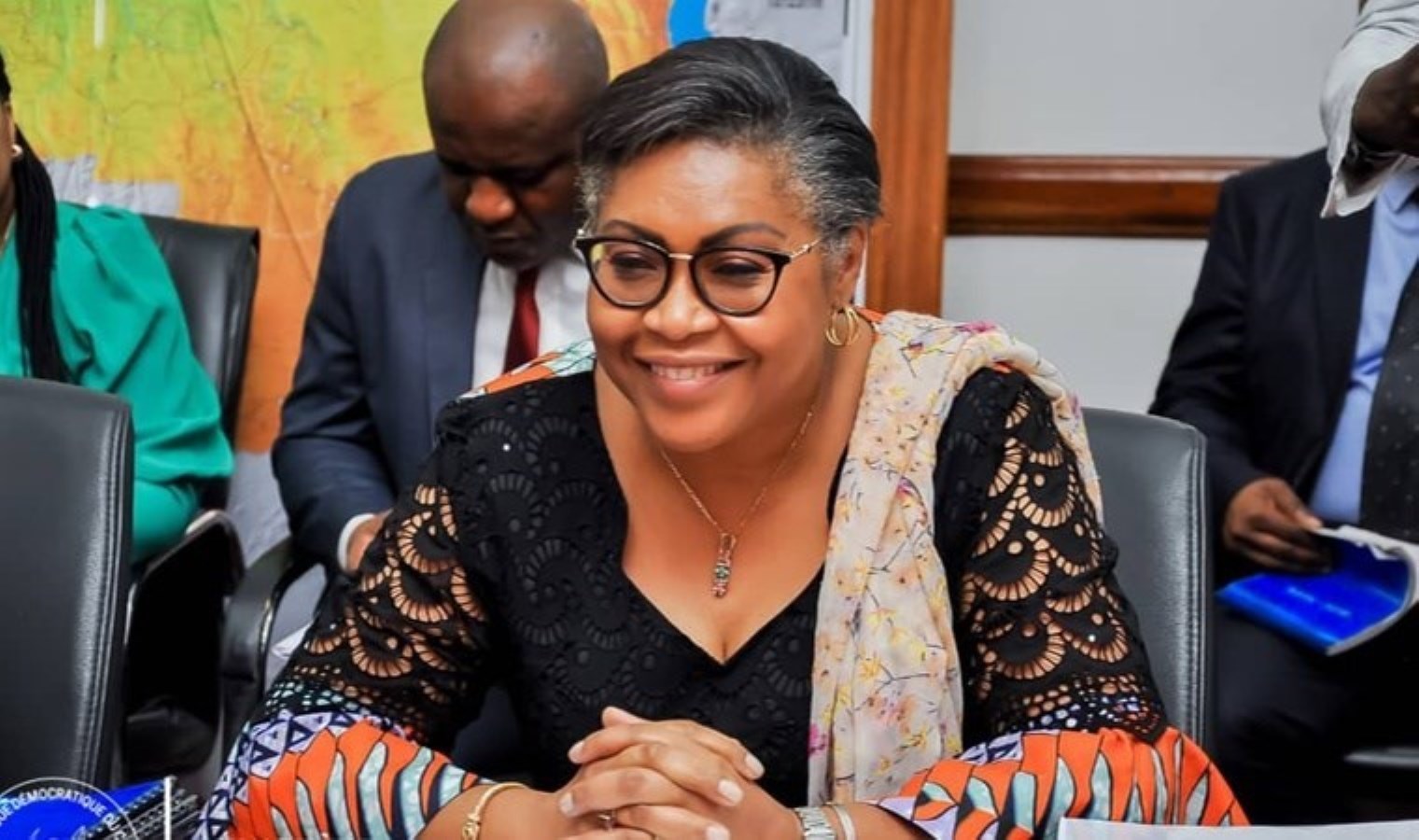 Ülkenin birinci bayan başbakanı oldu