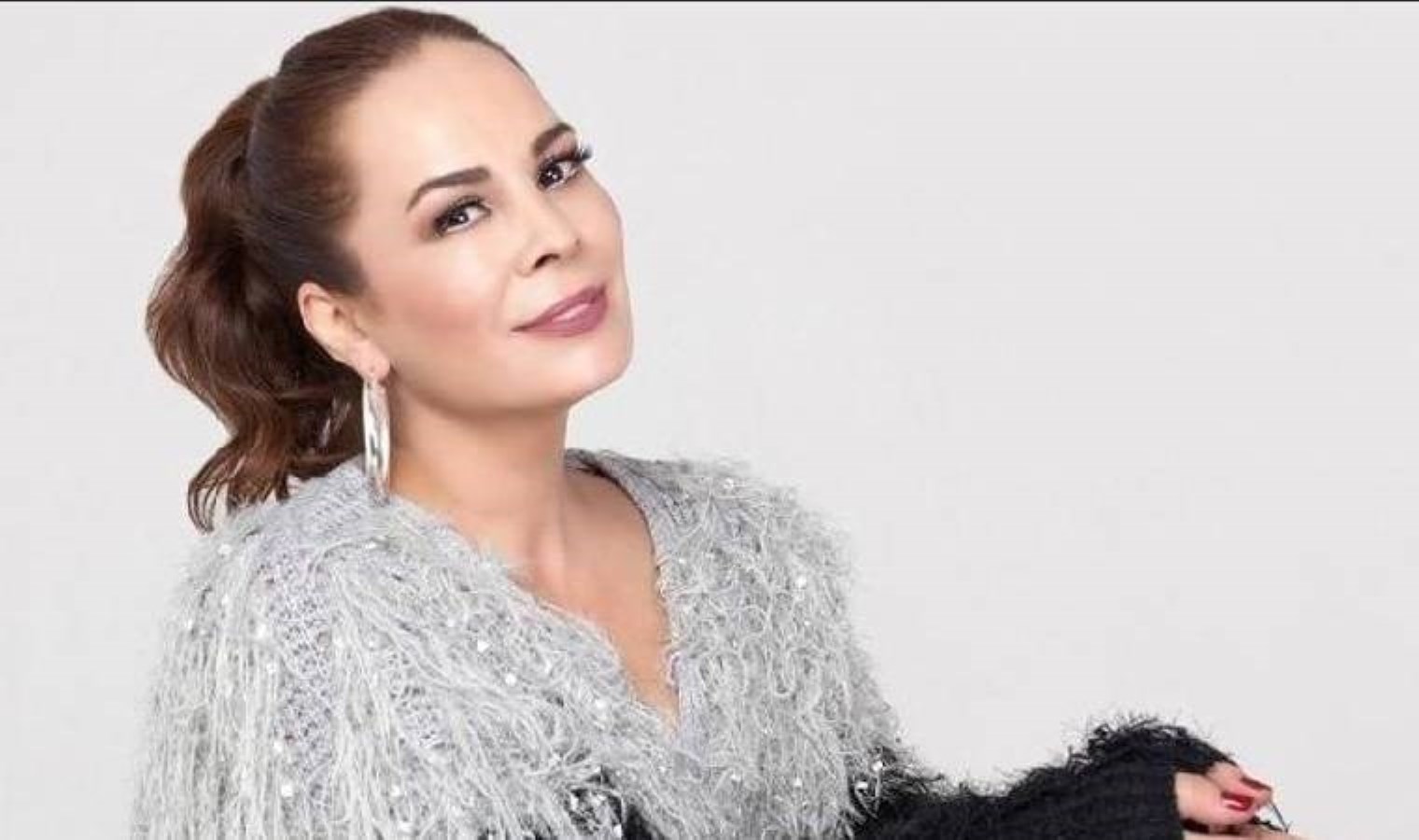 Yeni bir müzikle karşımıza çıkan Demet Sağıroğlu ile müzik üzerine konuştuk: ‘Mağrur bir kadın’