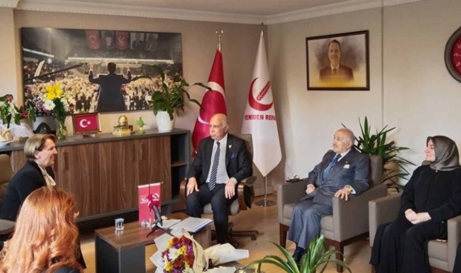Yine Refah’tan YETERLİ Parti’ye Bahçeli sorusu: ‘Bahçeli buyruk buyurdu; Meral Hanım’ı tekrar seçecek misiniz?’