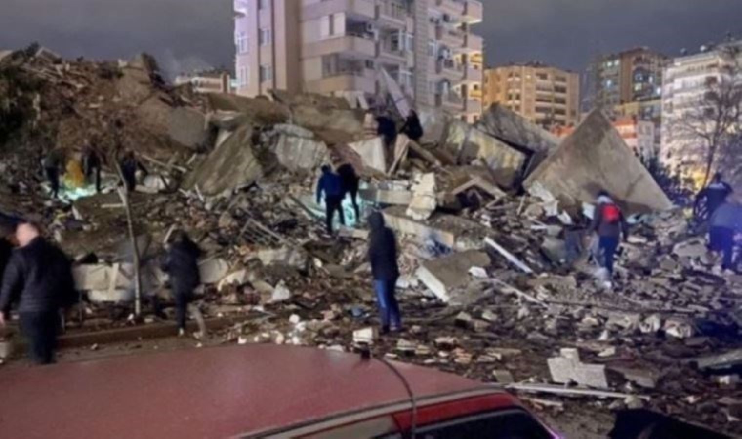 6 Şubat sarsıntıları sonrasında BTK’nin bant daraltmaya verdiği ‘yetersiz yanıt’ iptal edildi