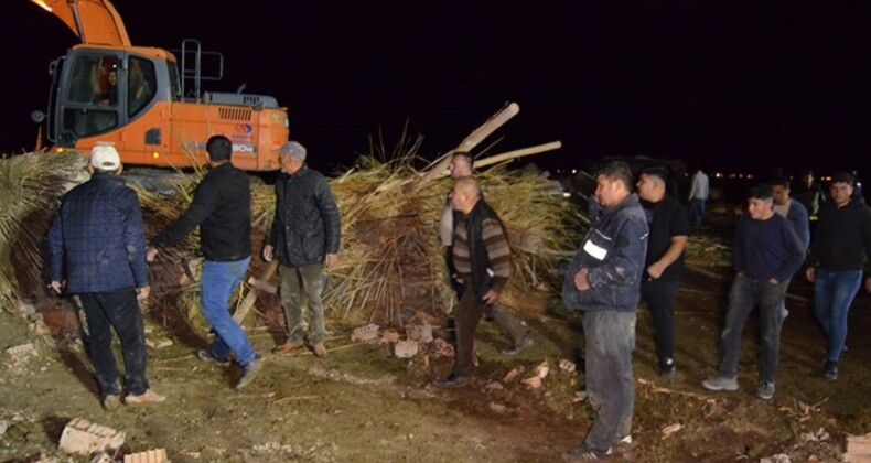 Ahır çöktü: 50 küçükbaş hayvan öldü