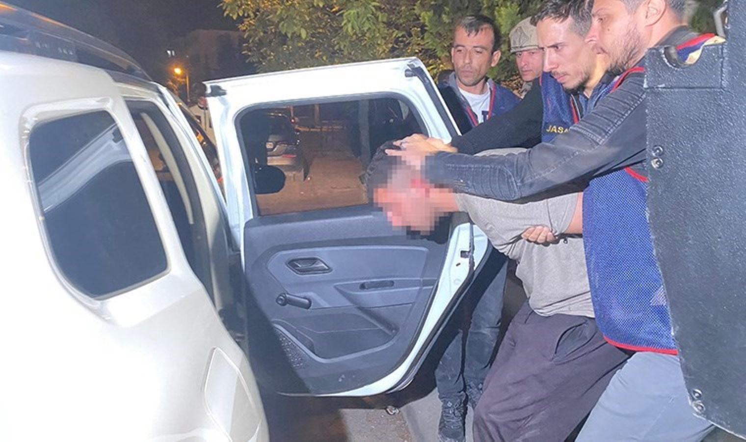 Ankara’da silahlı hengame: 2 yaralı, 4 gözaltı