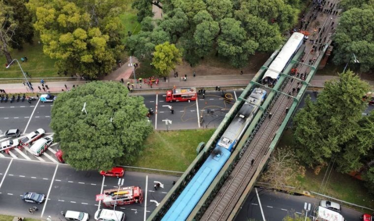 Arjantin’de yolcu treni boş trene çarptı: 90 yaralı