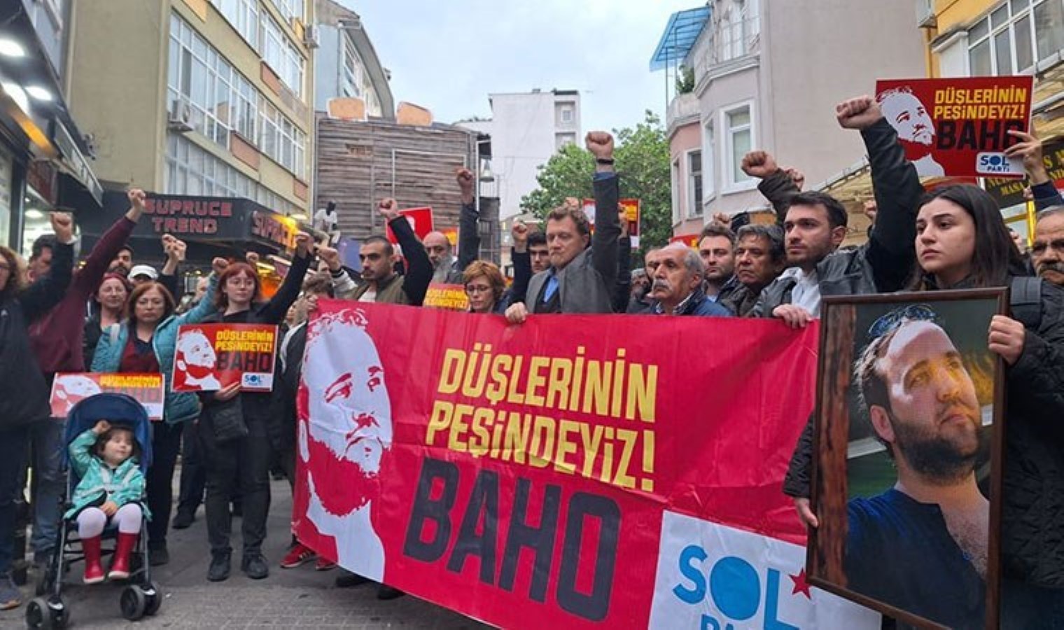 Bahadır Grammeşin öldürüldüğü yerde anıldı: ‘Unutmadık, affetmeyeceğiz. Düşlerinin peşindeyiz’