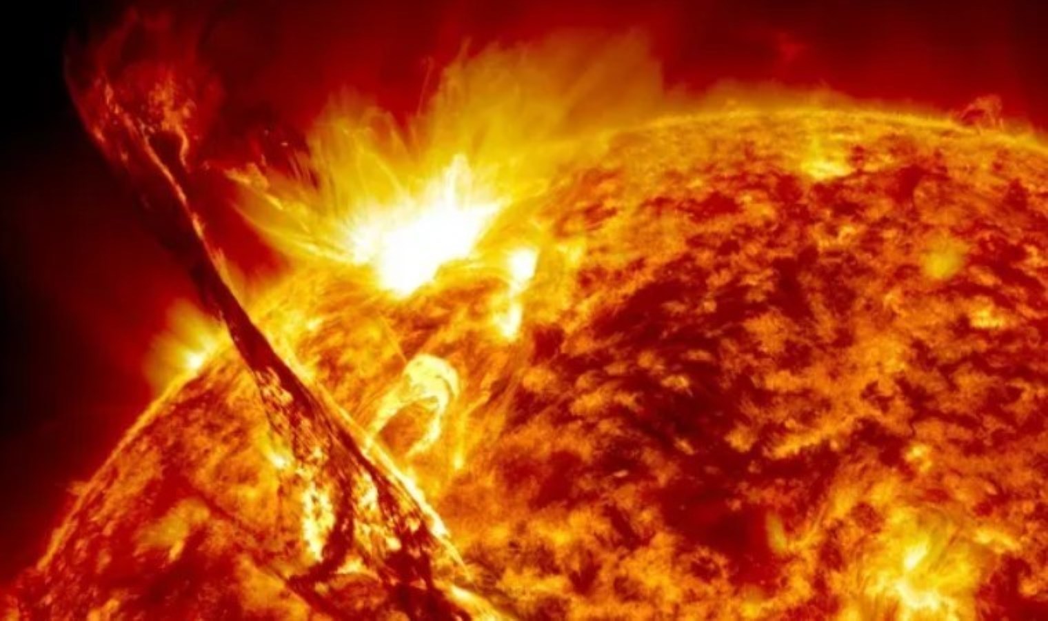 Bakanlık açıkladı… Güneş patlaması Türkiye’de bağlantısı etkileyecek mi?