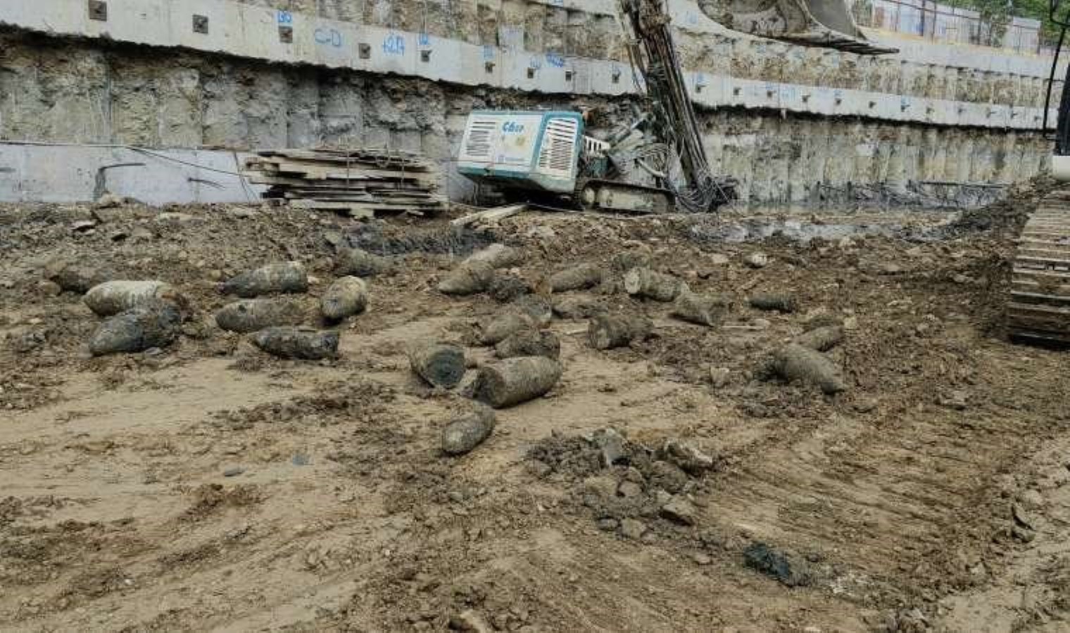 Beyoğlu’nda inşaat çalışmasında mühimmat bulundu