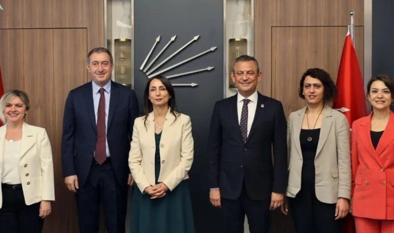 DEM Parti’nin CHP ziyareti sonrası birinci açıklama