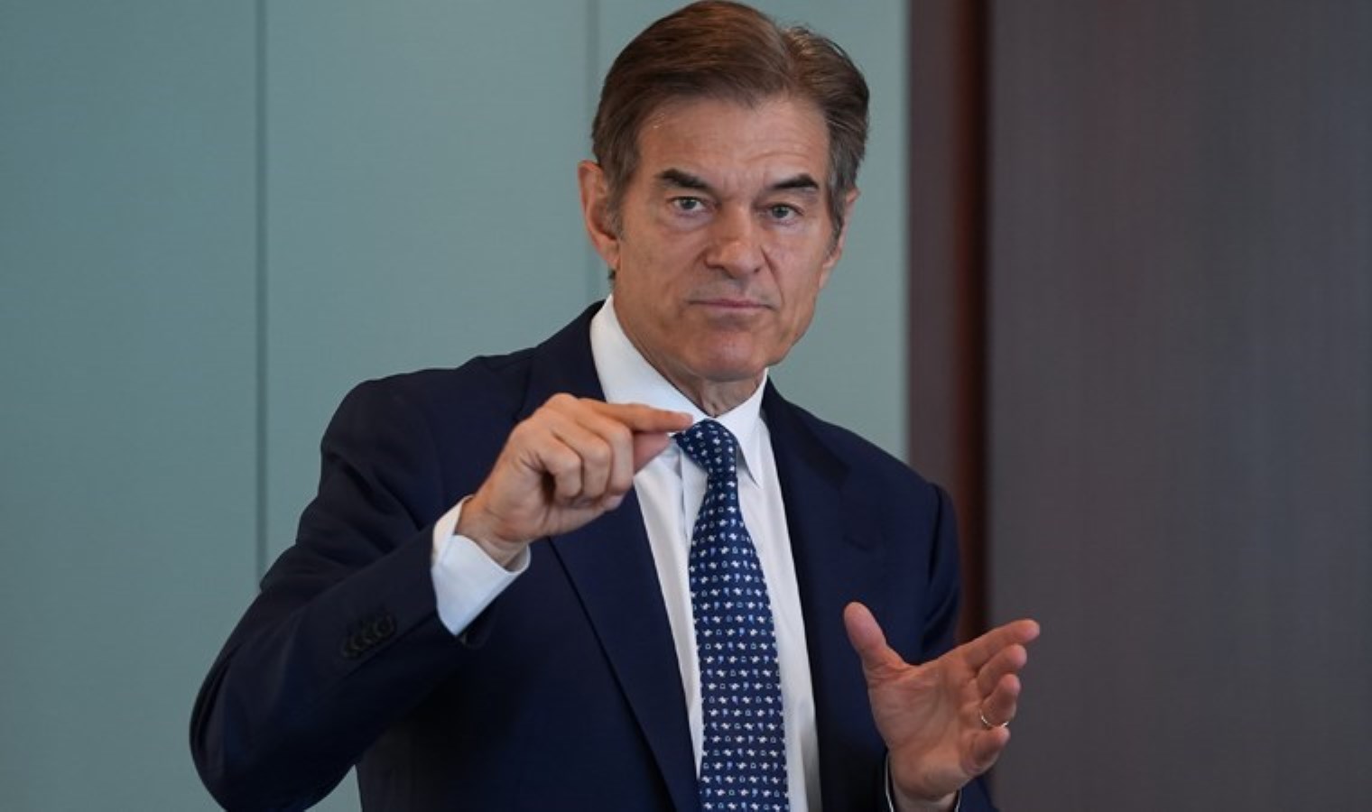 Dünyaca ünlü Türk Kalp Cerrahı Dr. Mehmet Öz’den gençlere kıymetli ihtar: ‘Bel etrafınızı inceltin, yoksa…’