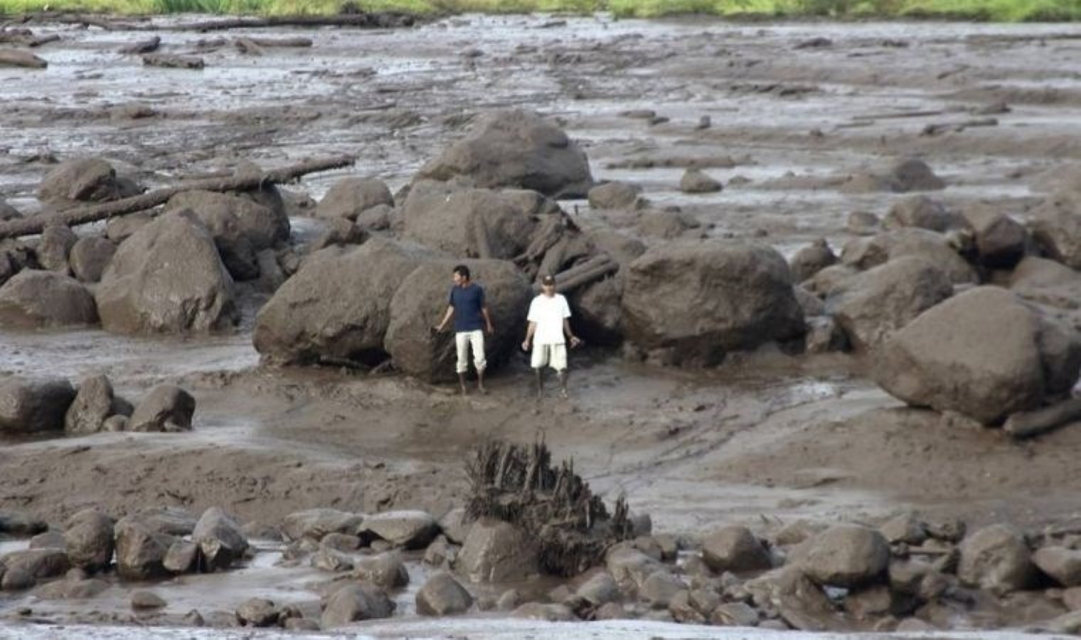 Endonezya’da sel felaketi: 28 kişi hayatını kaybetti, 4 kişi hala kayıp