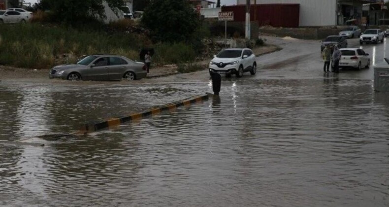 Hatay Valiliği’nden açıklama geldi: Hatay’da bugün okullar tatil mi?