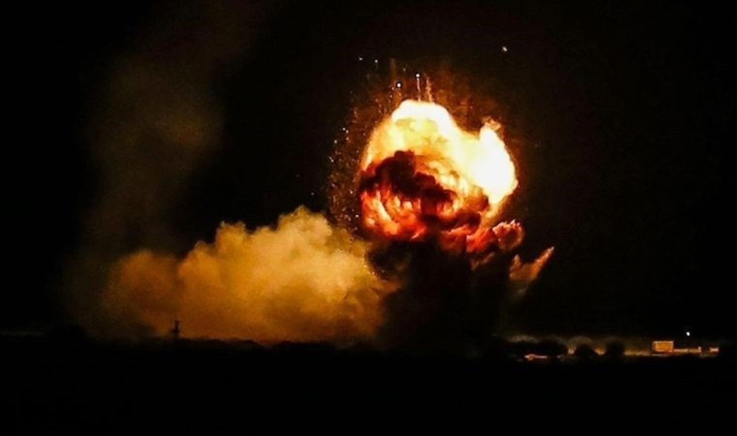 Hizbullah, İsrail’in Golan Zirvelerindeki askeri amaçlarını 60 katyuşa füzesiyle vurdu